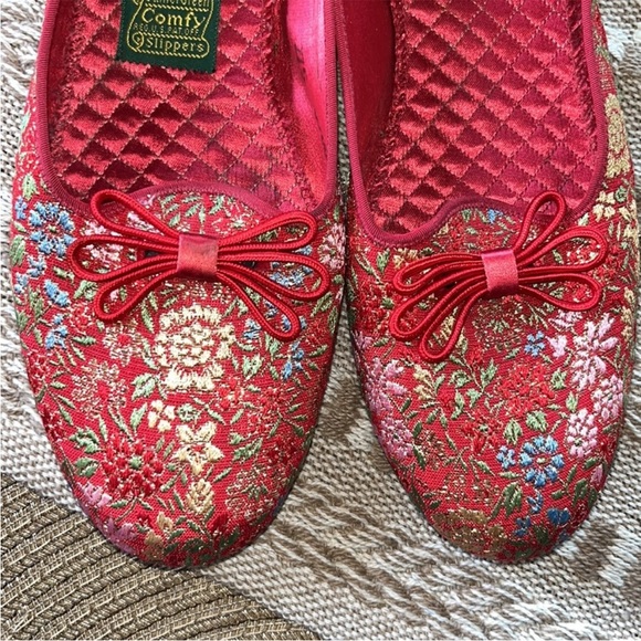 Vintage red floral Daniel Green boudoir brocade grandma slipper shoe flats - Picture 2 of 4
